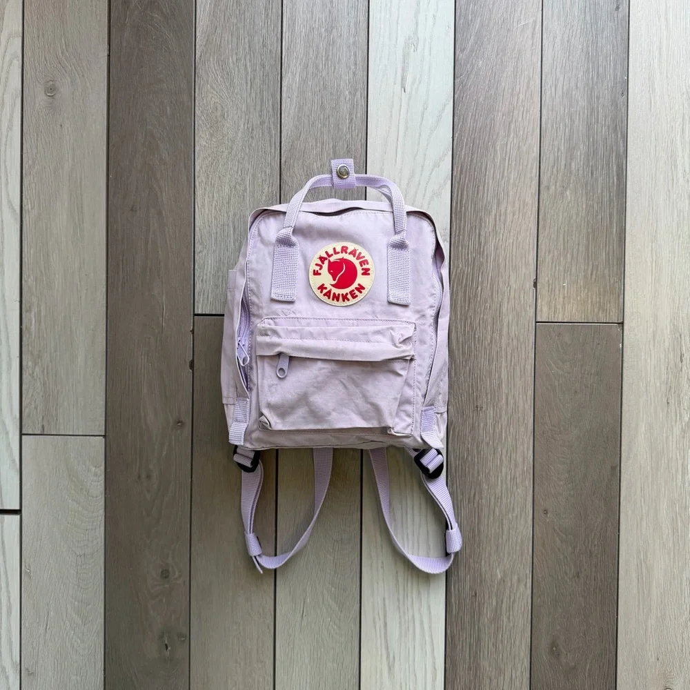 Fjallravenˊ Kanken Mini Backpack - Picture 1 of 9